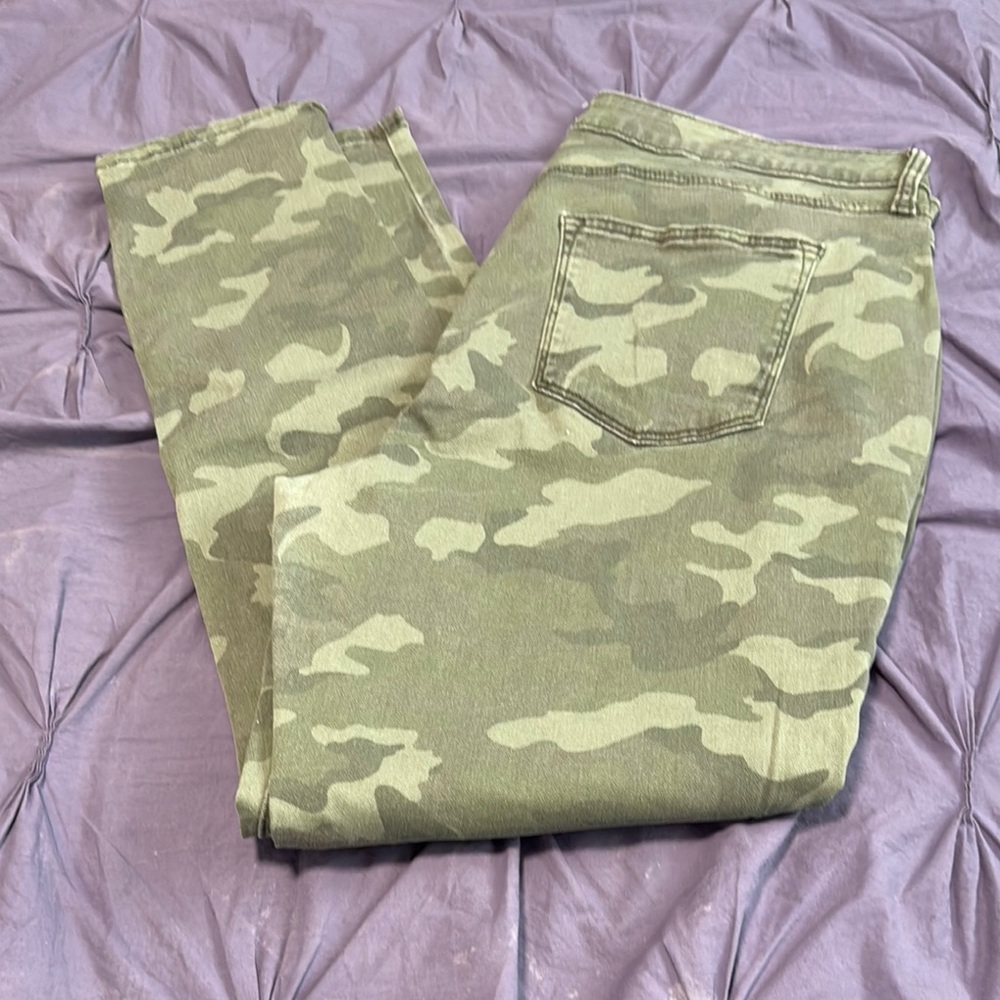 Sonoma Women's Skinny Jeans - Olive Camouflage
